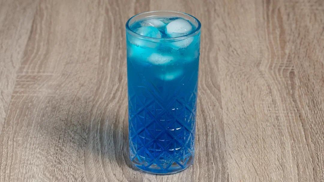Blue Lagoon Mocktail 