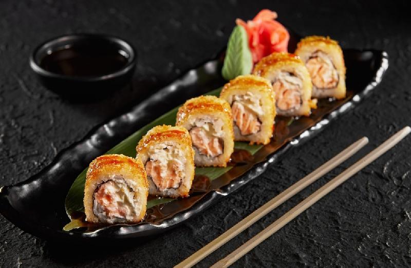 Hot roll salmon