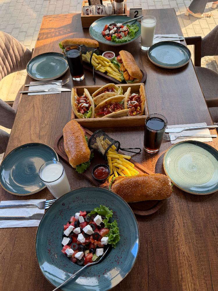 Corner Feast (4 Nəfərlik)