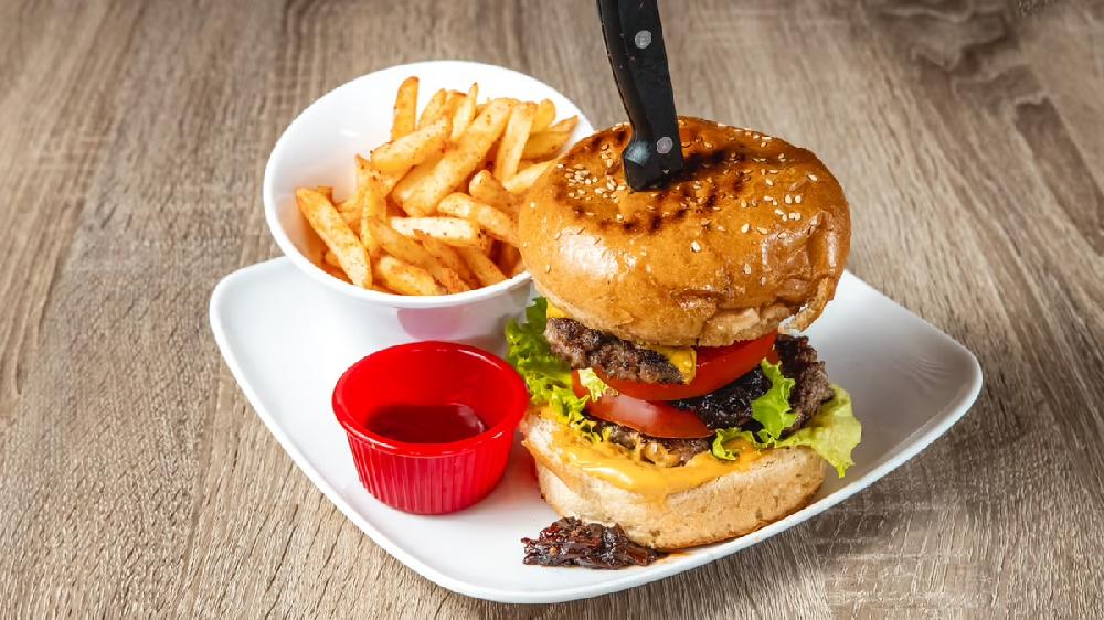 Ət burger+fri+kola