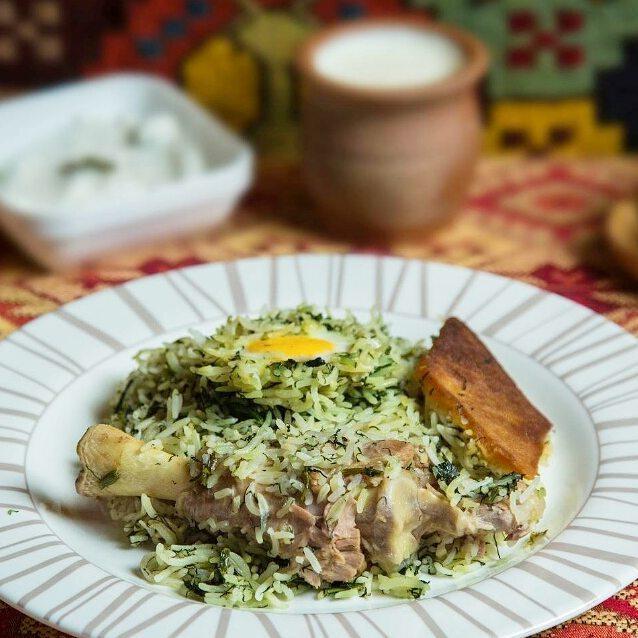 Şüyüdlü plov (maça ilə)