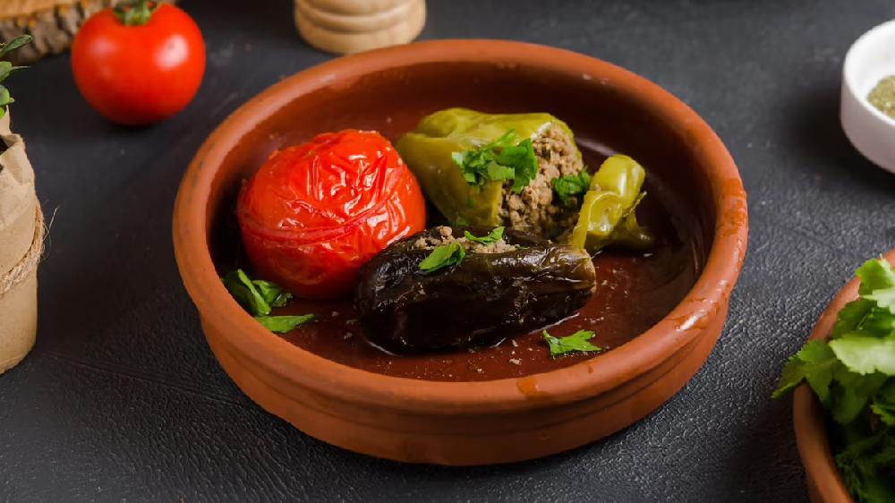 “3 bacı” dolması 