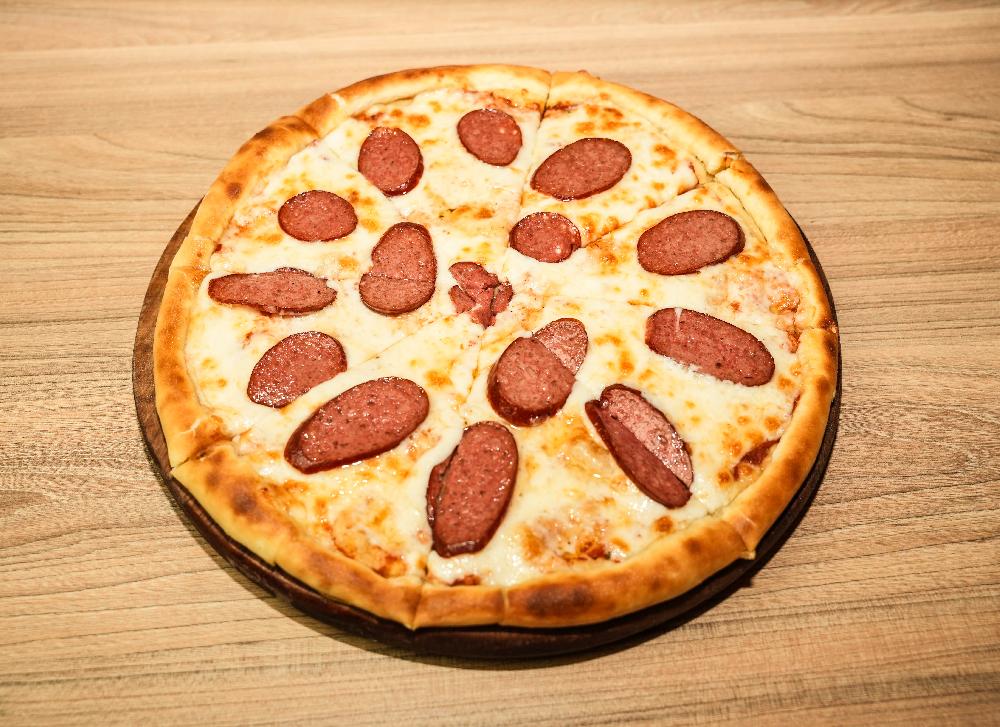 Pizza sucuklu