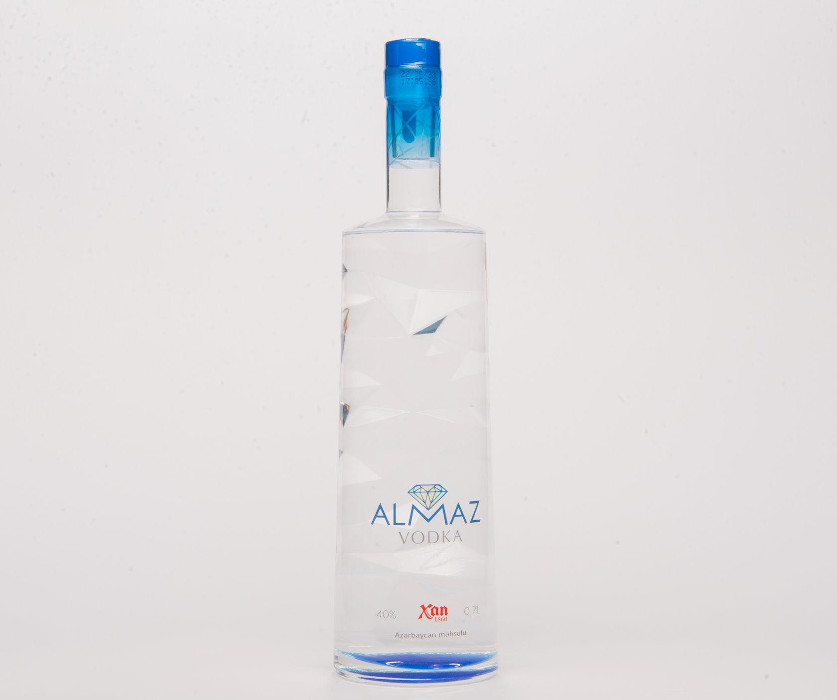 Xan Almaz araq 0.7 L