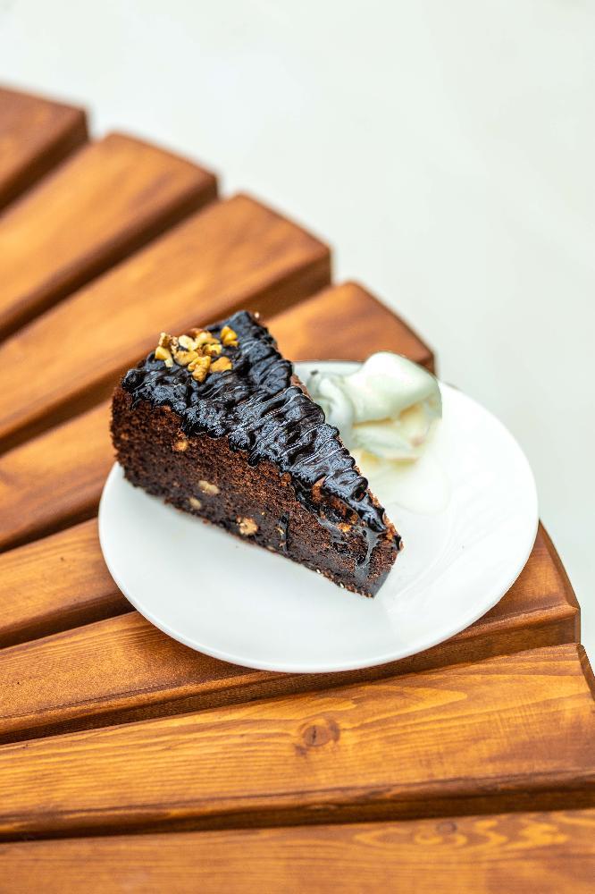Browni perojna