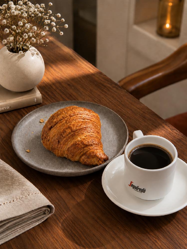 Coffee & Croissant