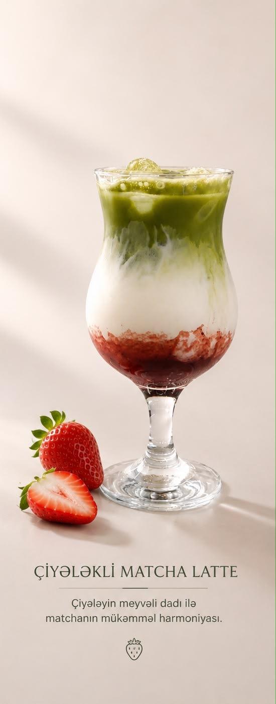 İced Matcha Strawberry latte 