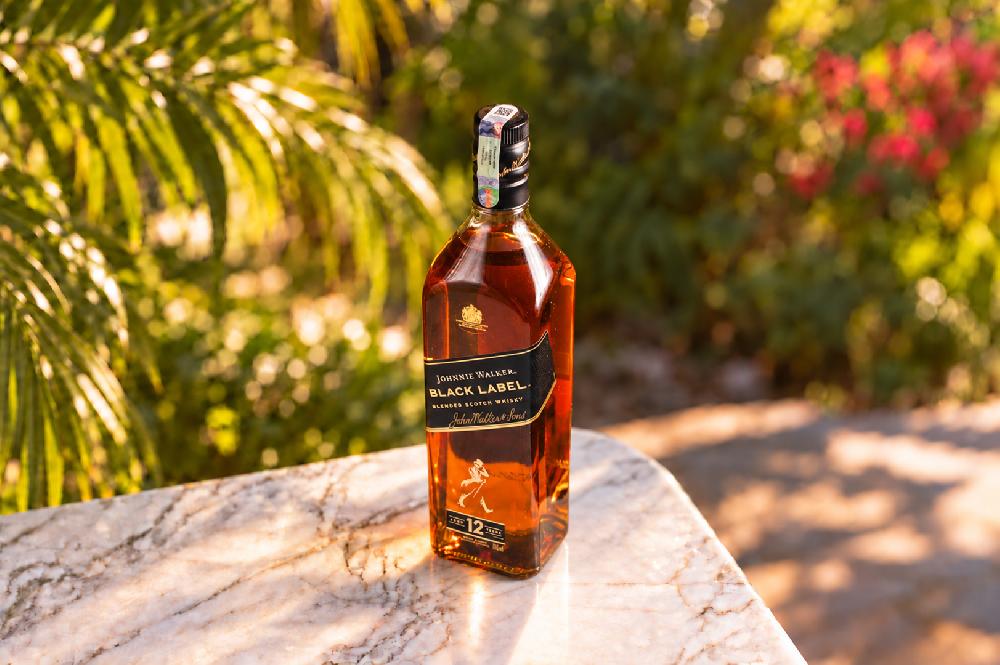 JONNIE WALKER BLACK LABEL