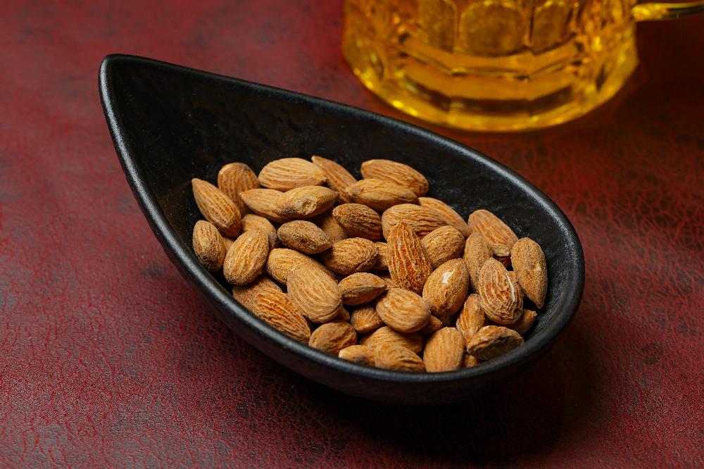Badam ( 70 qr )