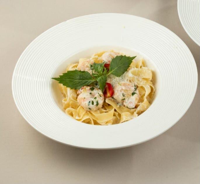 Fettucini Krevetlə