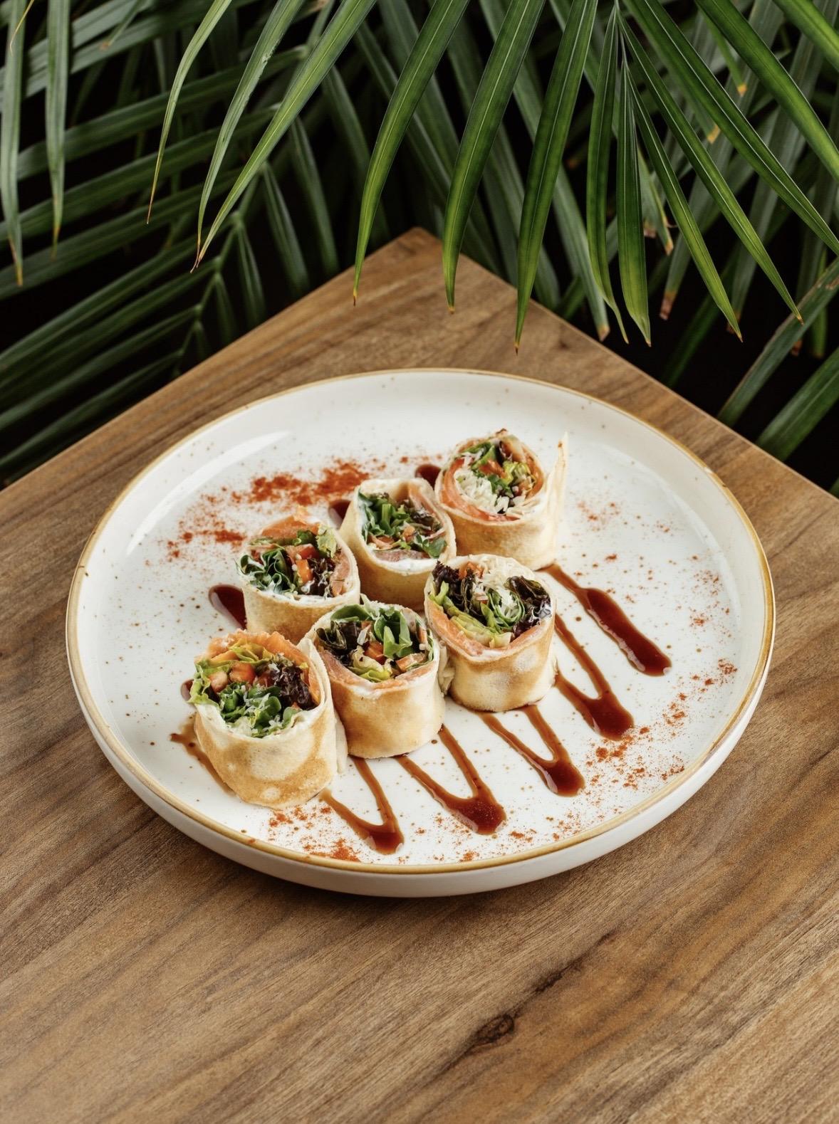 Oslo roll salmon