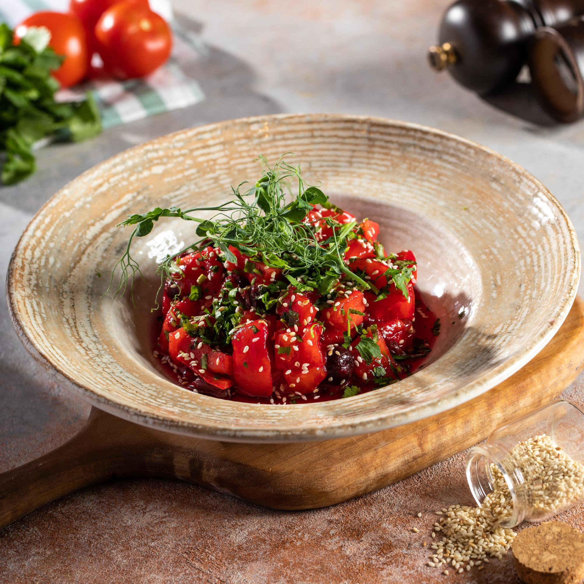 Albalı pomidor salatı