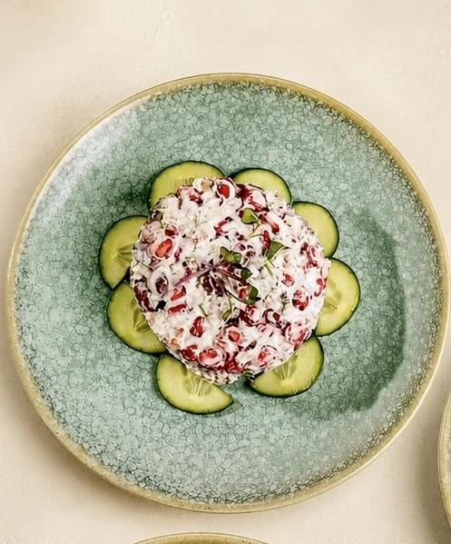 Nar salatı toyuqlu