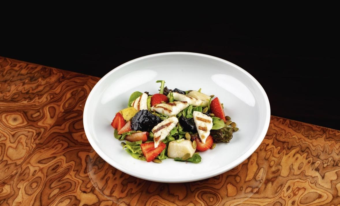 Halumi salad
