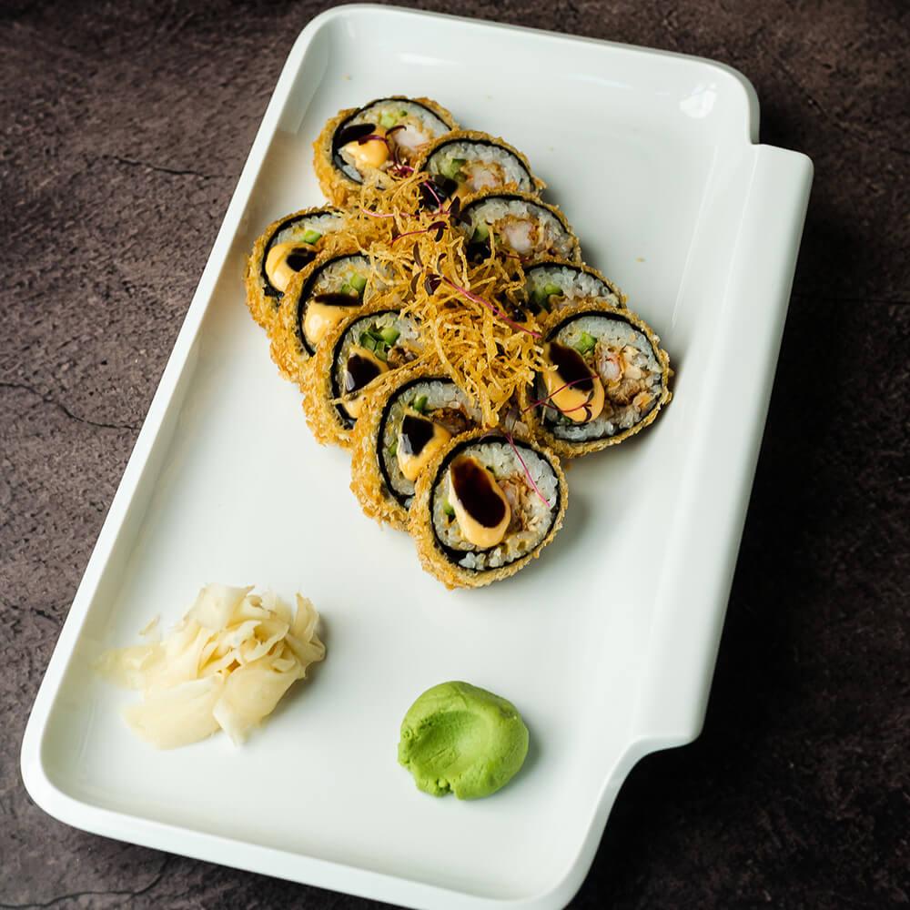 Spicy shrimps hot roll