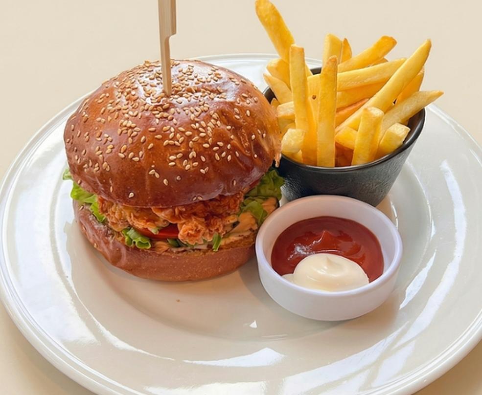 Toyuq burger